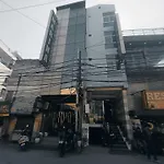 Hotel O Marina