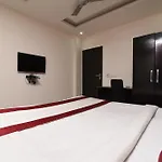 Hotel O Marina